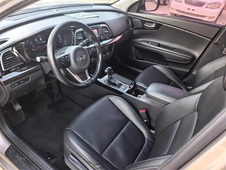 Kia K4