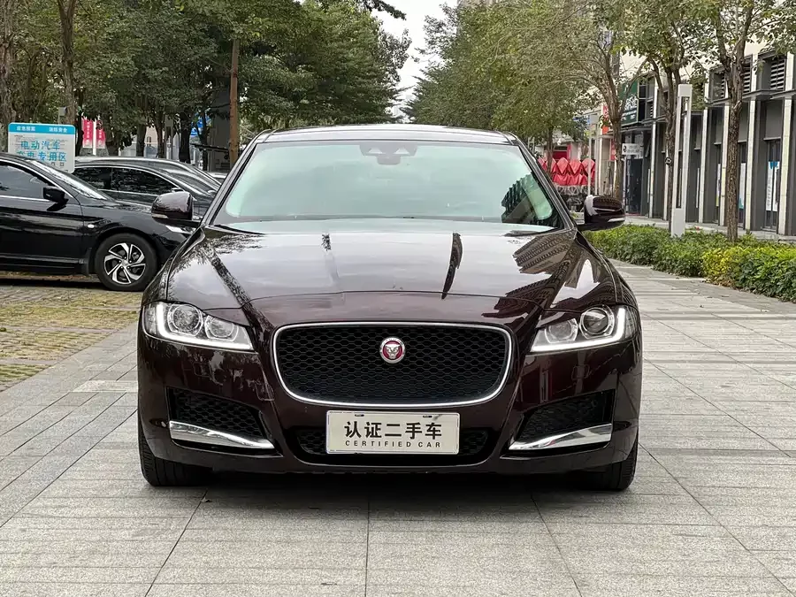 Jaguar XFL