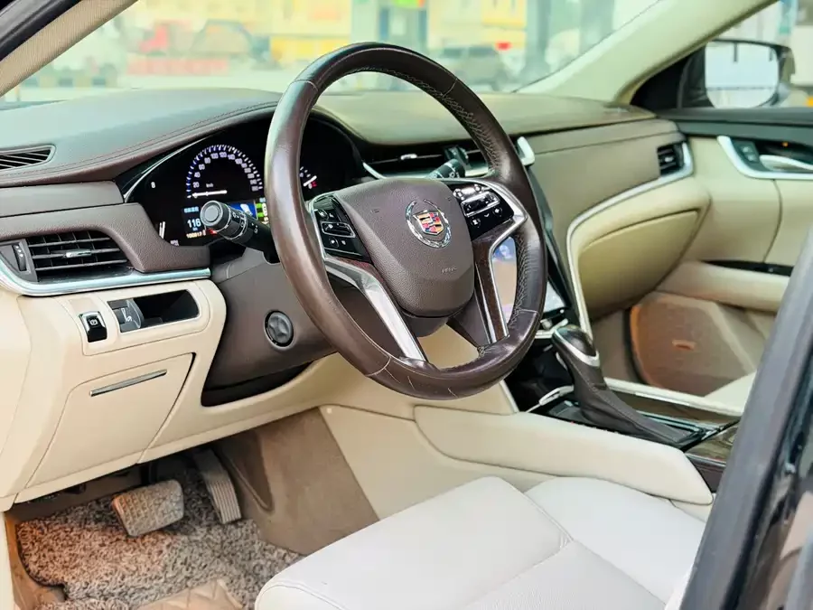 Cadillac XTS