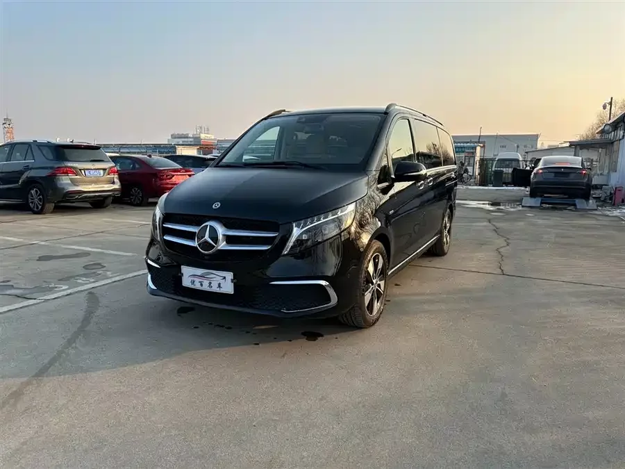Mercedes Benz Class V