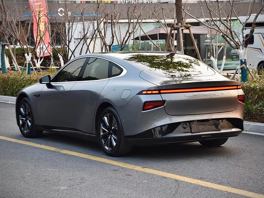 Xpeng P7