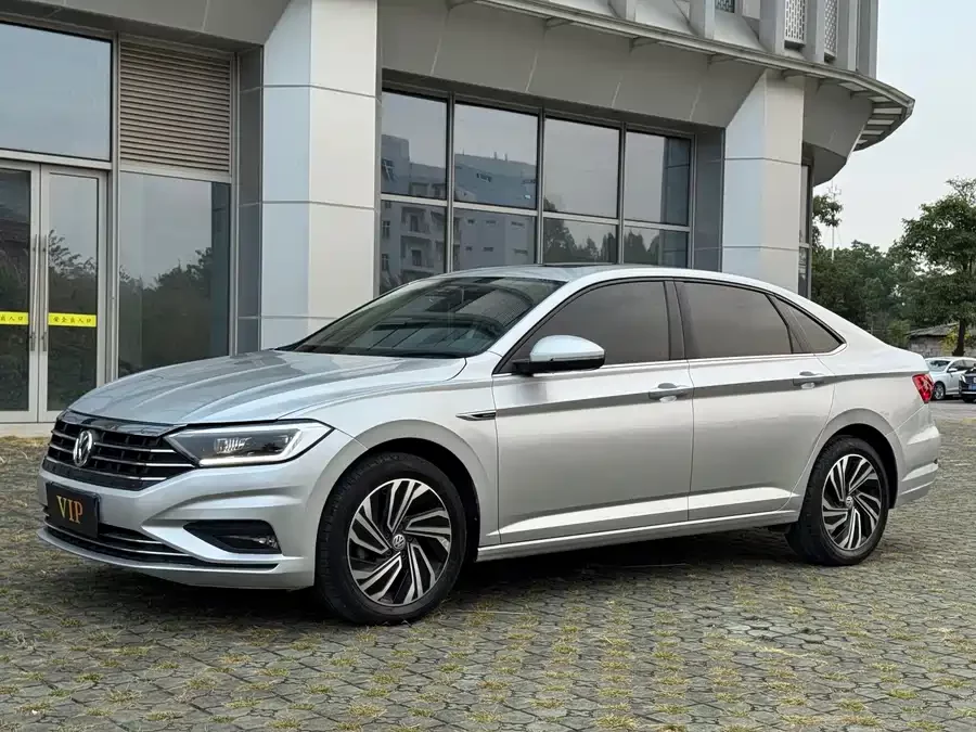 Volkswagen Sagitar