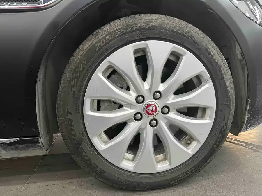 Jaguar XEL