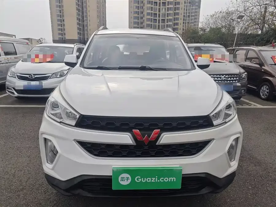 Wuling Hongguang S3