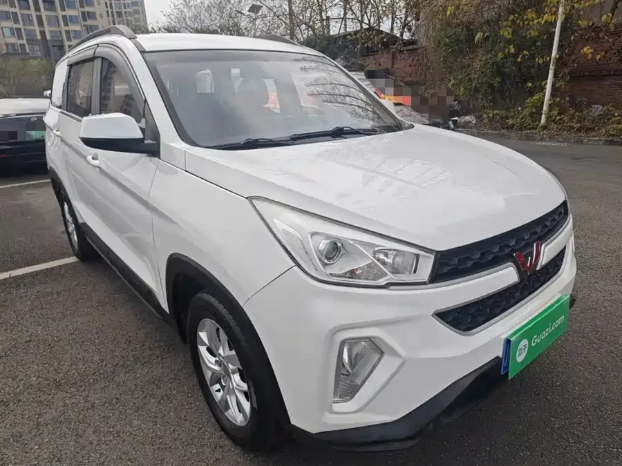 Wuling Hongguang S3