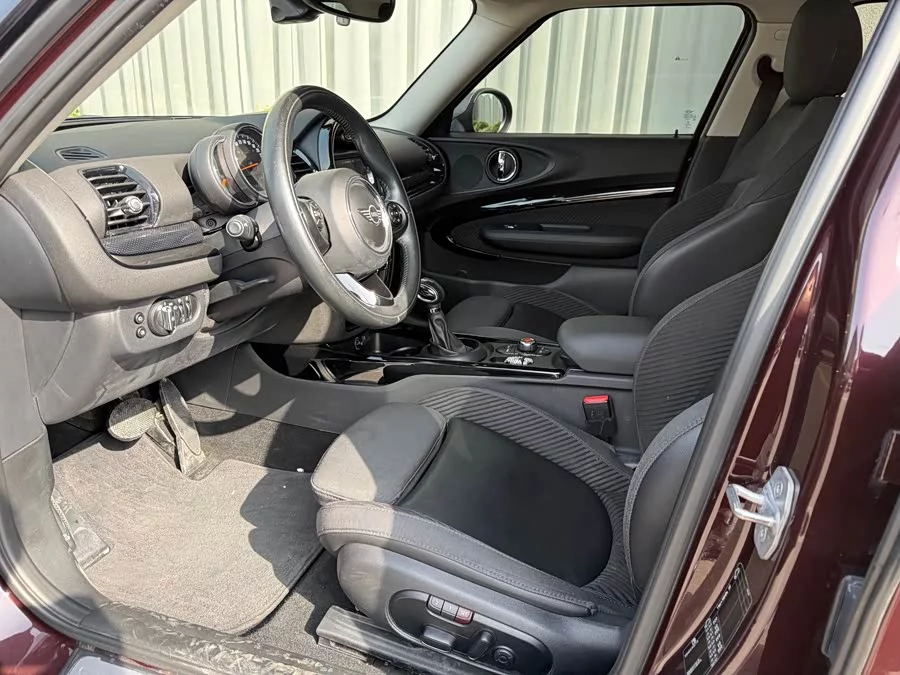 MINI CLUBMAN