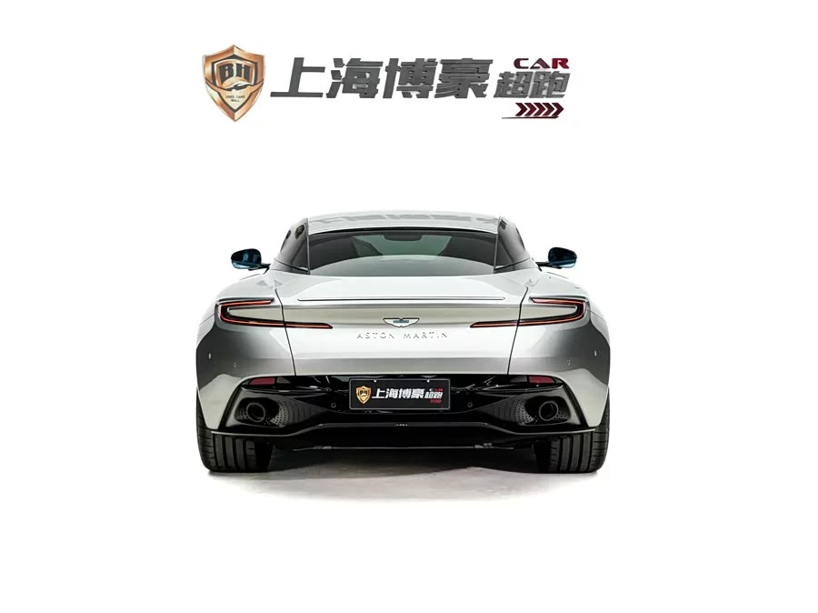 Aston Martin DB12