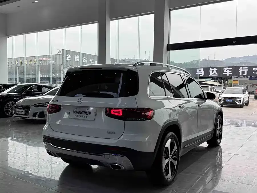 Mercedes Benz GLB