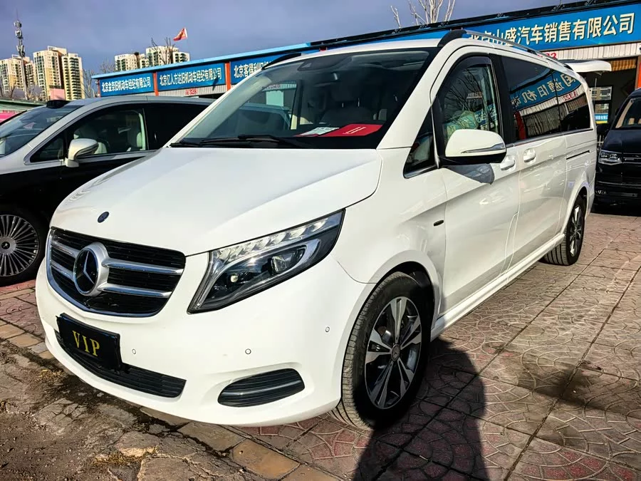 Mercedes Benz Class V