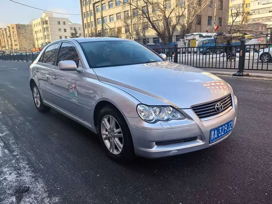 Toyota Reiz