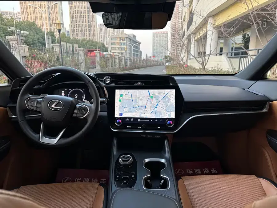 Lexus RZ