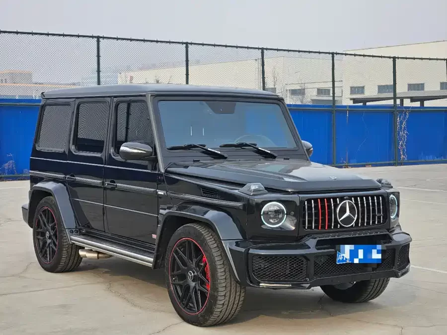 Mercedes Benz G-rated