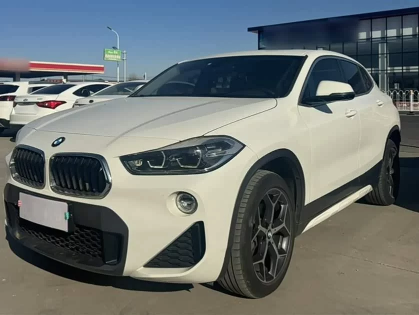BMW X2