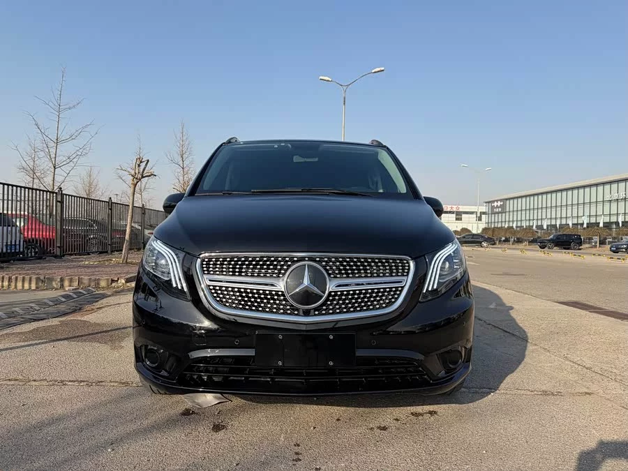 Mercedes Benz Vito