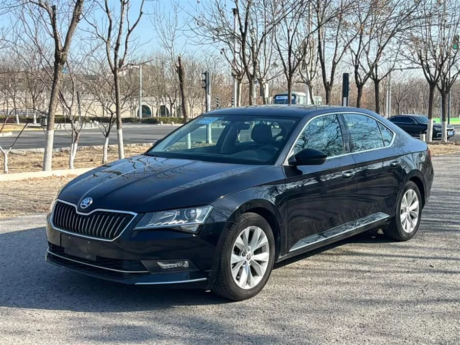 Skoda SuperB