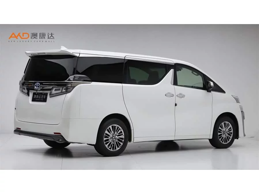 Toyota Crown Vellfire