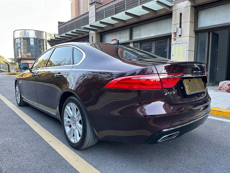 Jaguar XFL