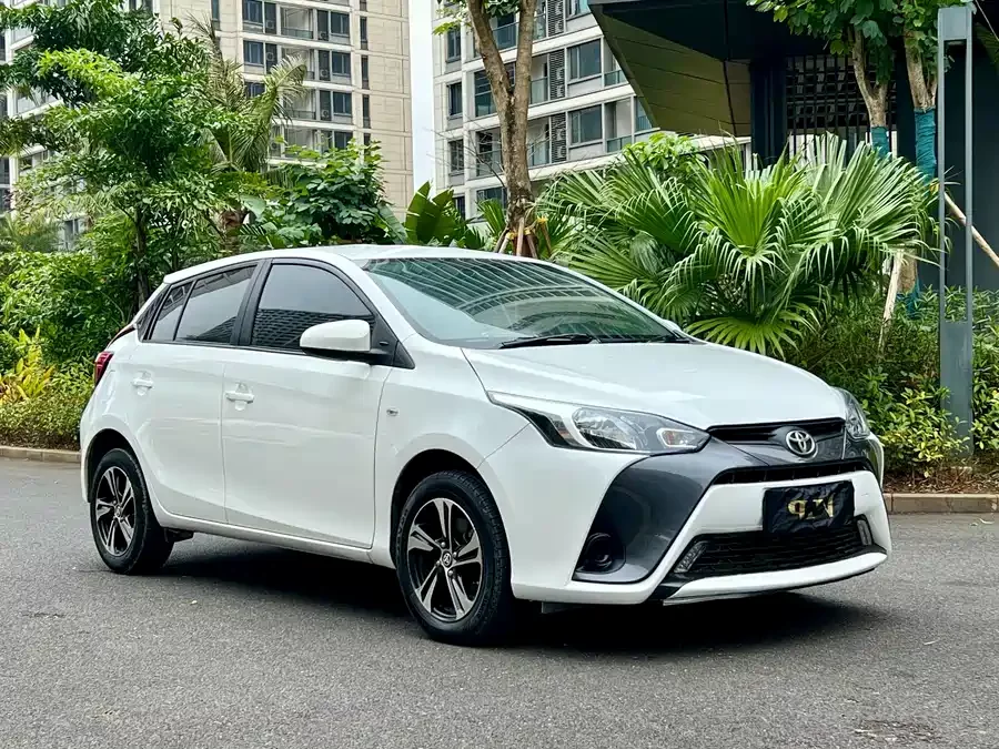 Toyota YARiS L