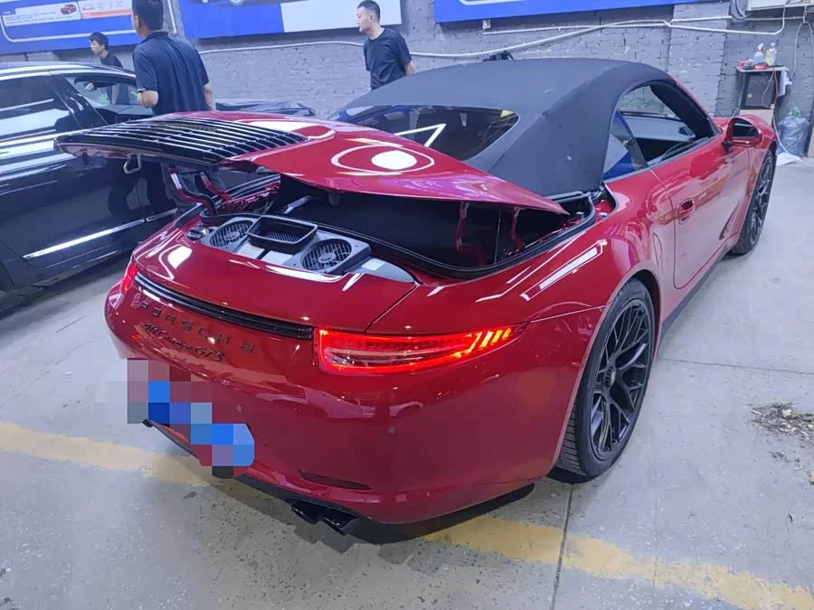 Porsche 911