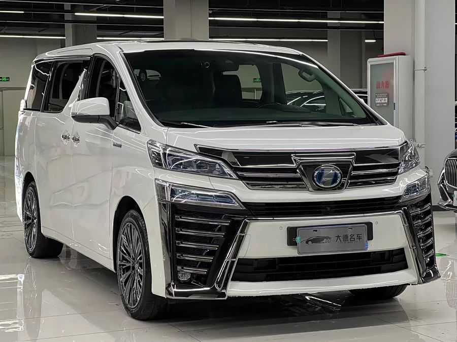 Toyota Crown Vellfire