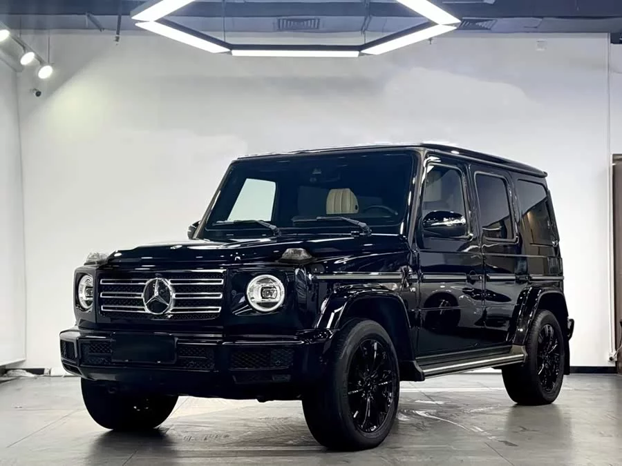 Mercedes Benz G-rated