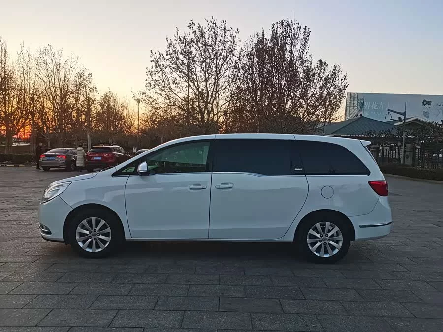 Buick GL8
