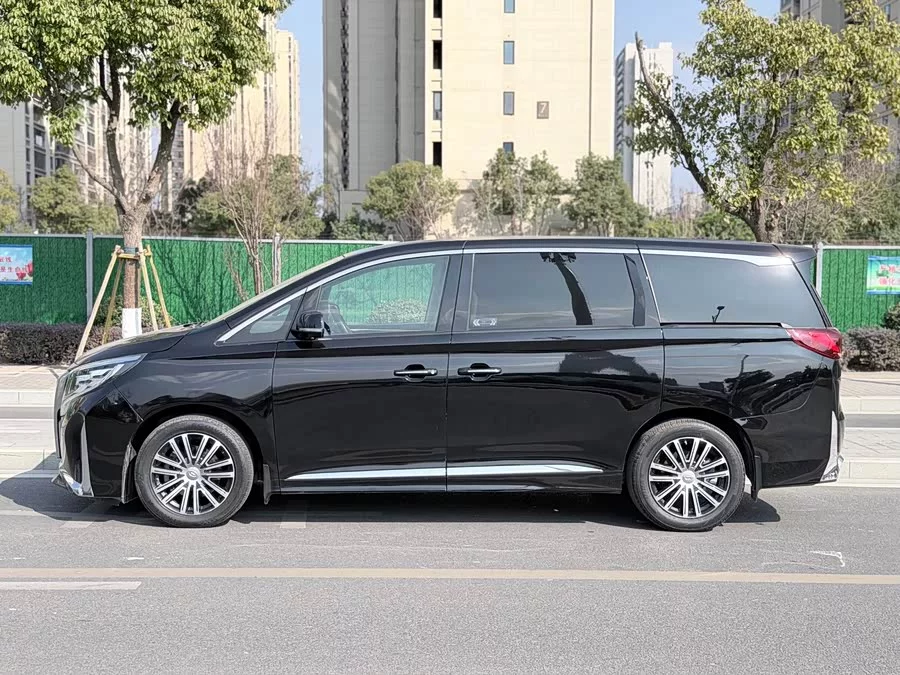 GAC Trumpchi M8