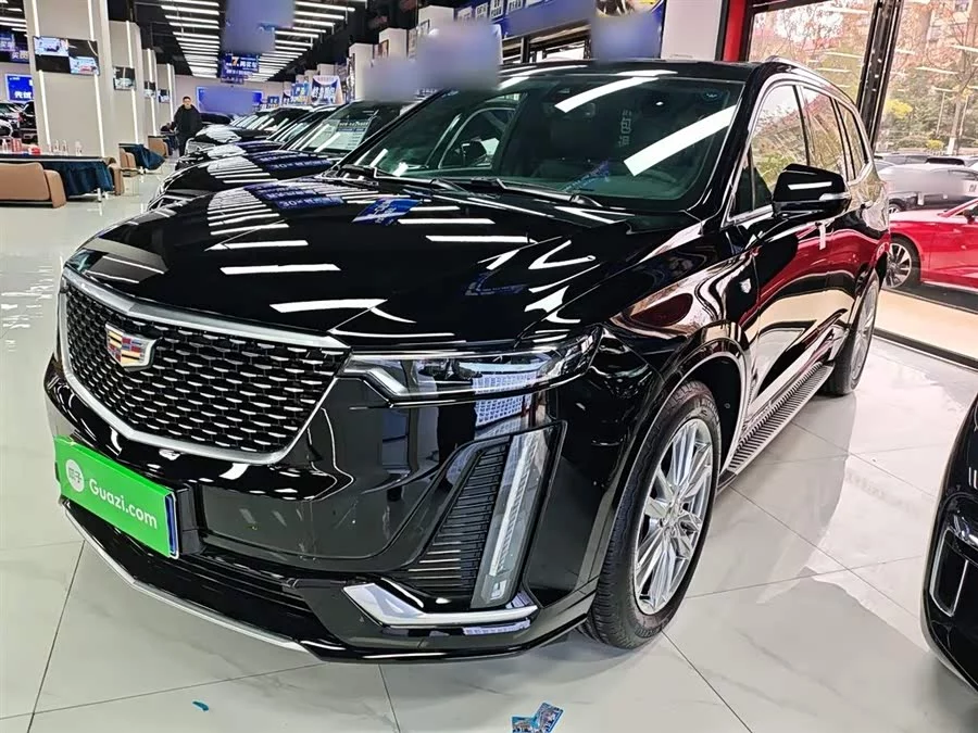 Cadillac XT6