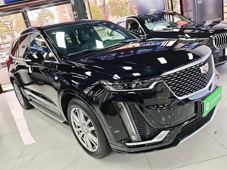 Cadillac XT6