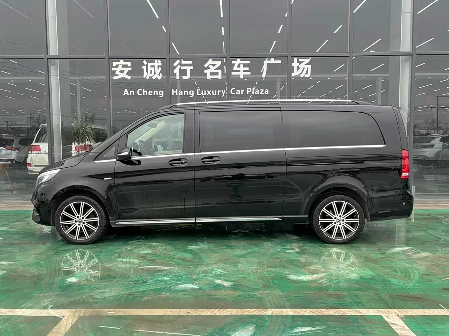 Mercedes Benz Class V