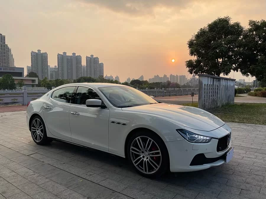 Maserati Ghibli