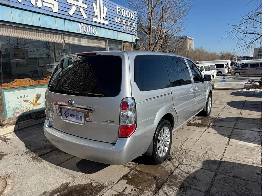Buick GL8