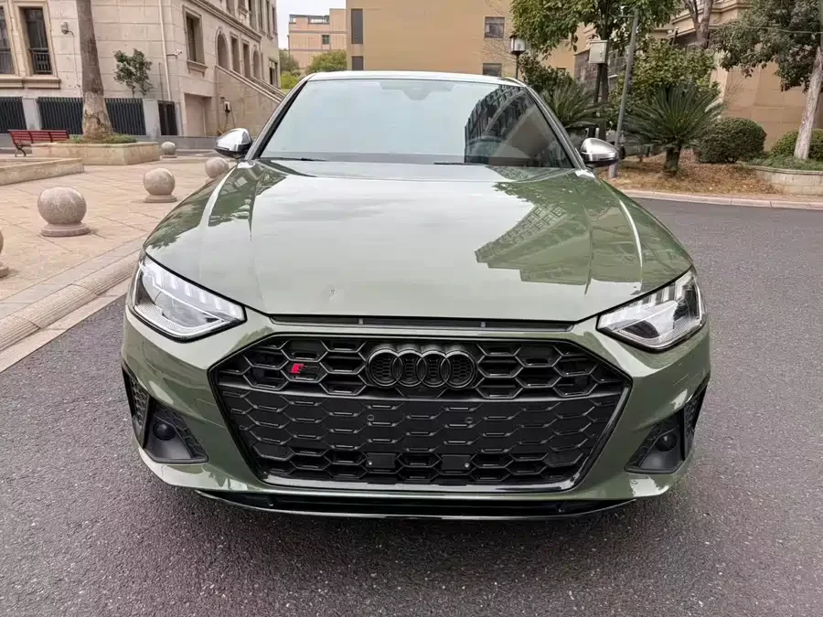 Audi S4