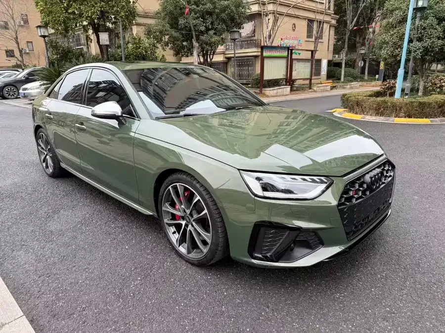 Audi S4