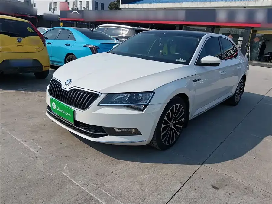 Skoda SuperB