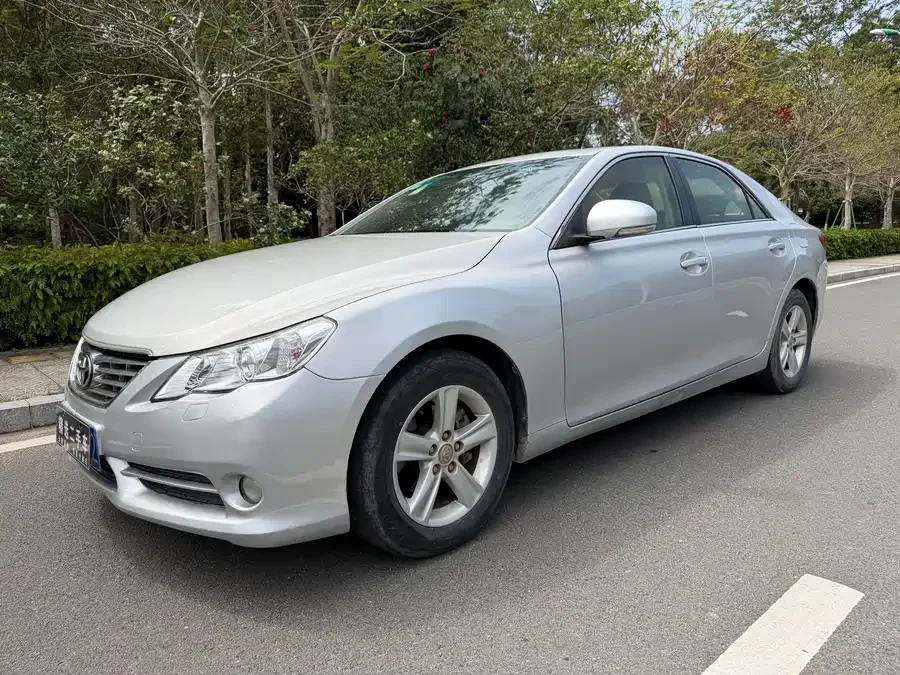 Toyota Reiz