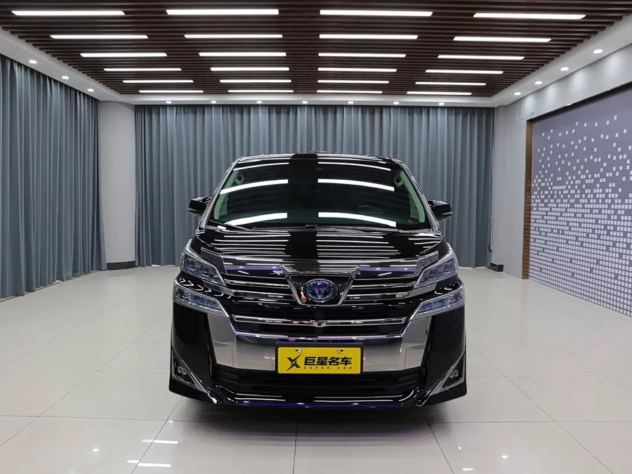 Toyota Crown Vellfire