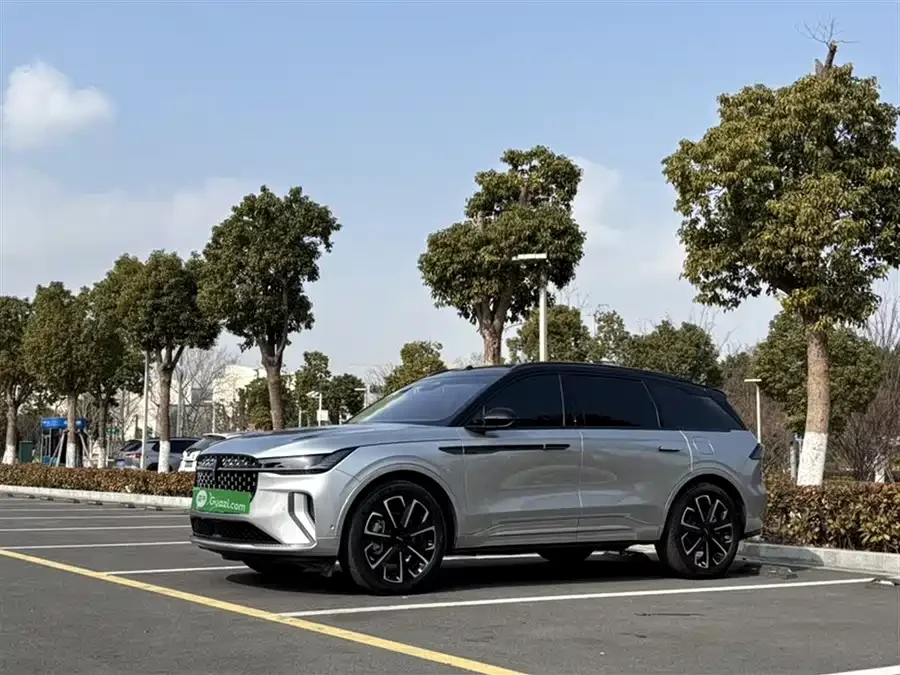 Lincoln Navigator