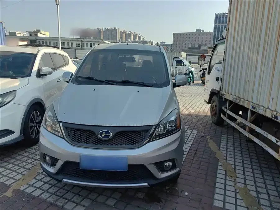 BAIC M50S