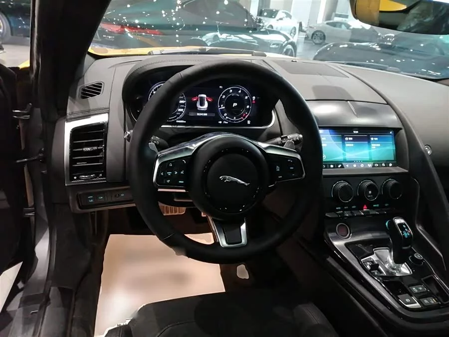 Jaguar F-TYPE