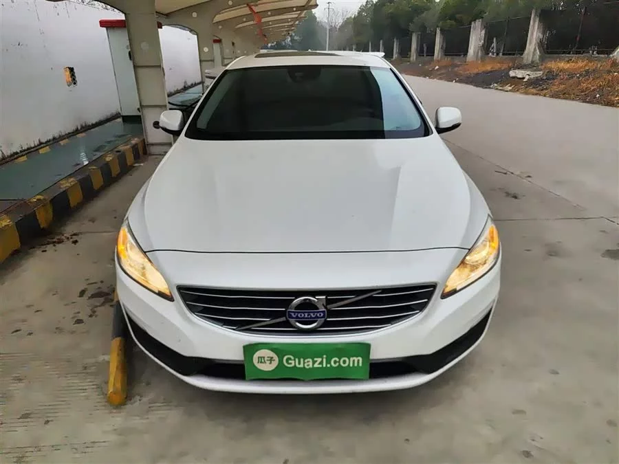 Volvo S60