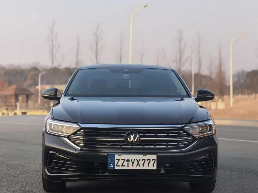 Volkswagen Sagitar