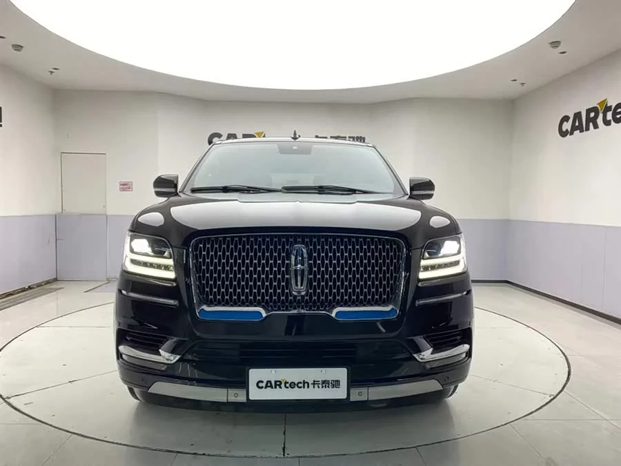 Lincoln Navigator