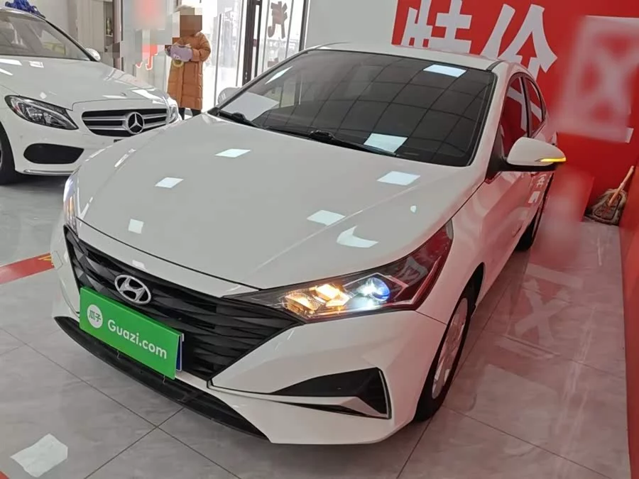 Hyundai Elantra / Celesta