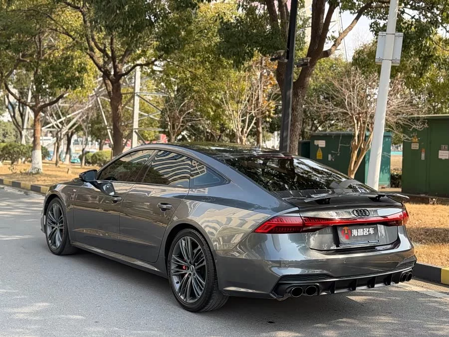 Audi A7