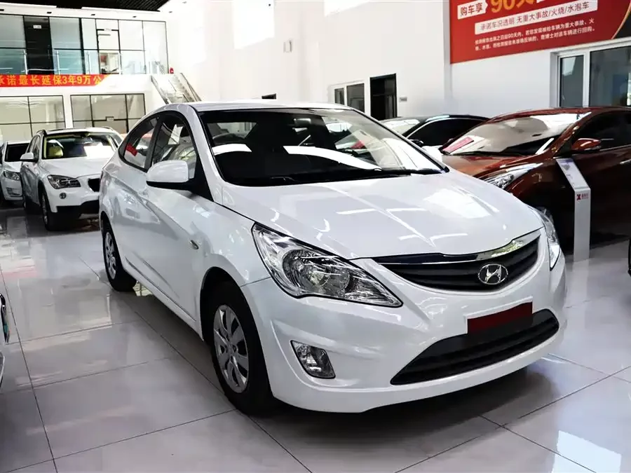 Hyundai Rena