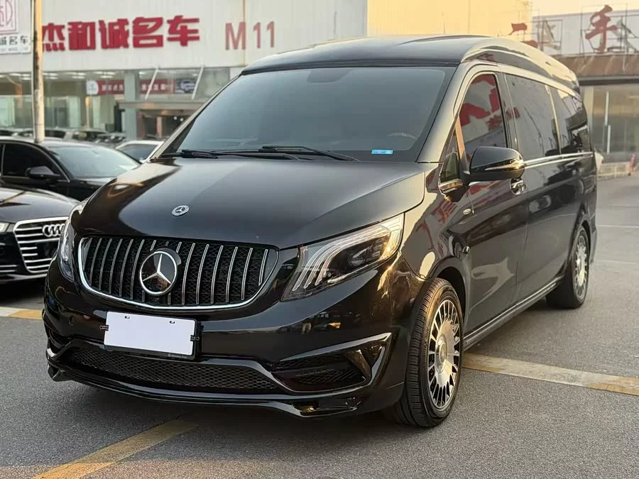 Mercedes Benz Vito