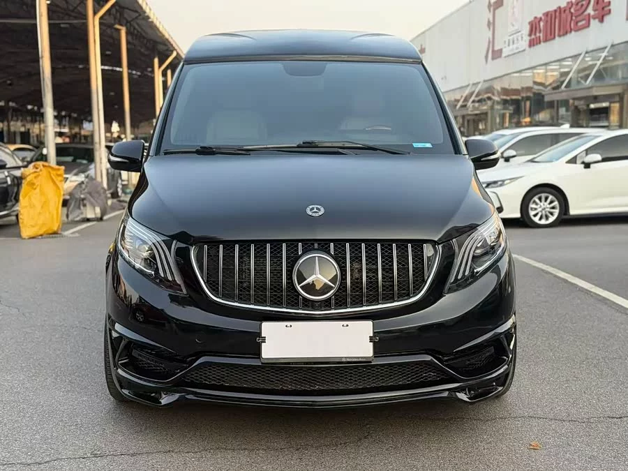 Mercedes Benz Vito