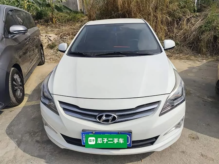 Hyundai Rena