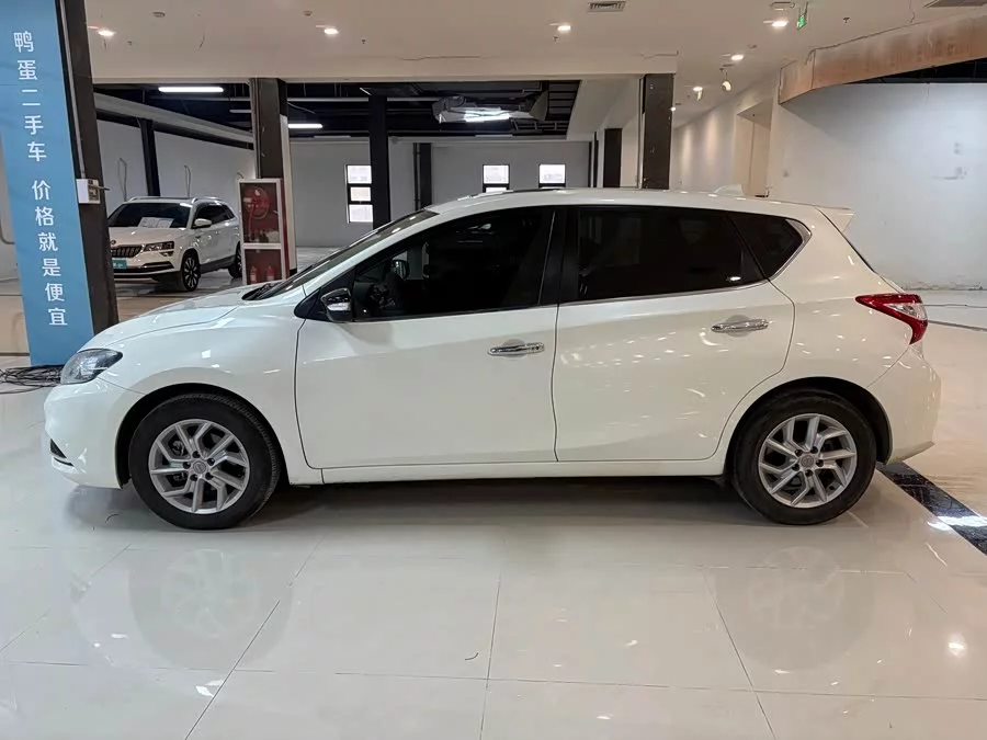 Nissan Tiida